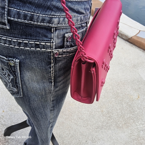 NWT PINK SKULL BETSEY JOHNSON CROSSBODY - Picture 3 of 6